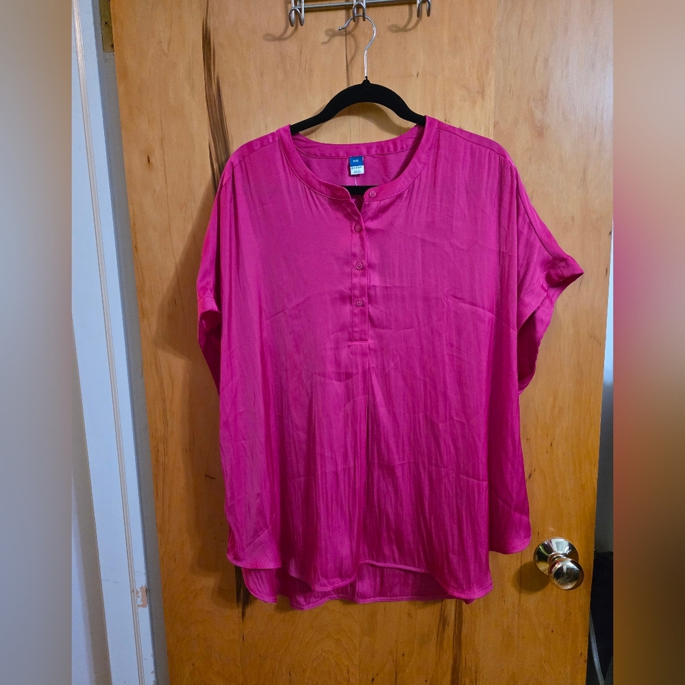 Old Navy Fuchsia Button-Up Shirt